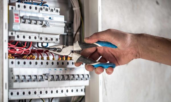 Travaux d'électricité à Pluneret